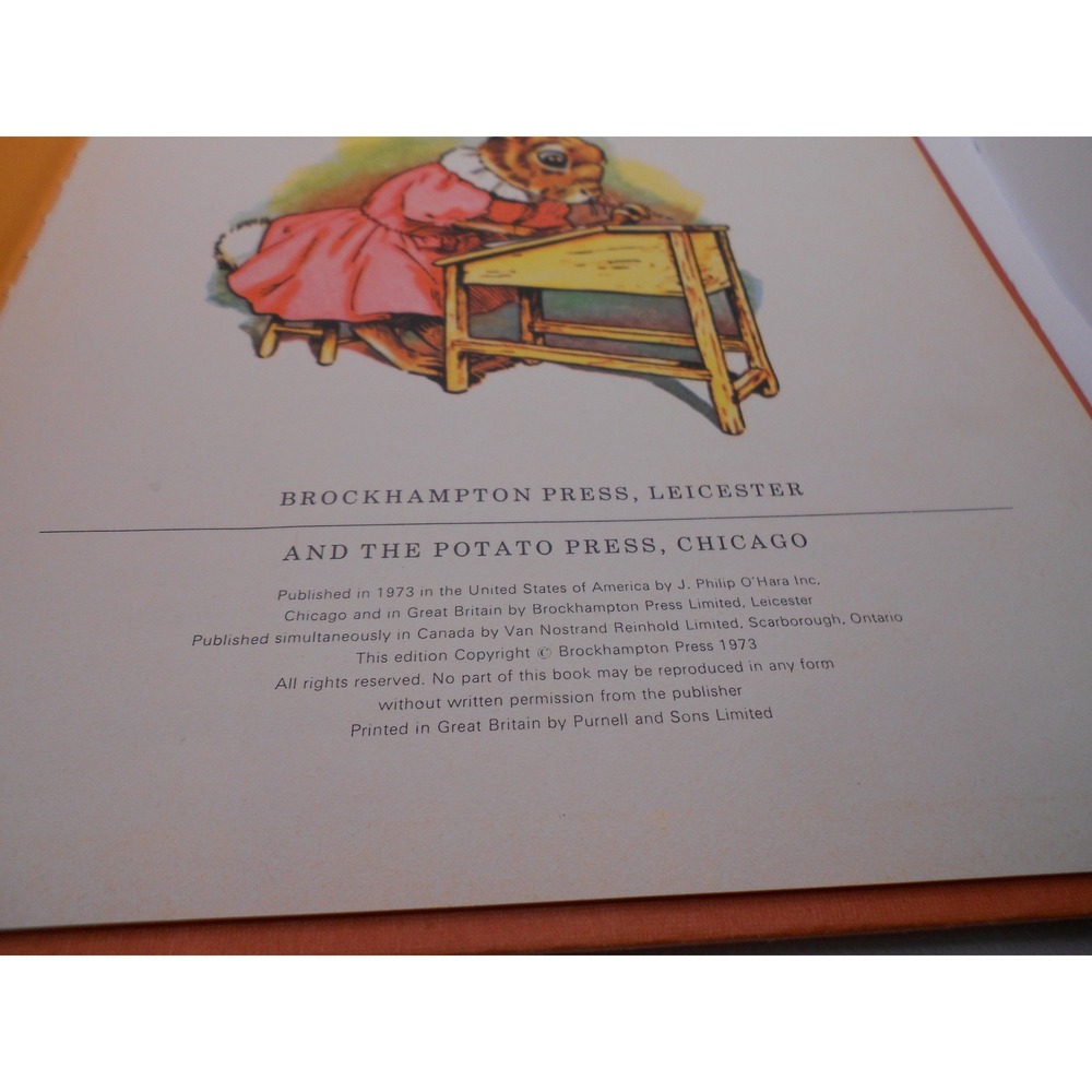 A Bunny in Trouble Jane Pilgrim Blackberry Farm Book 1973 Vintage Potato Press - Picture 6 of 6